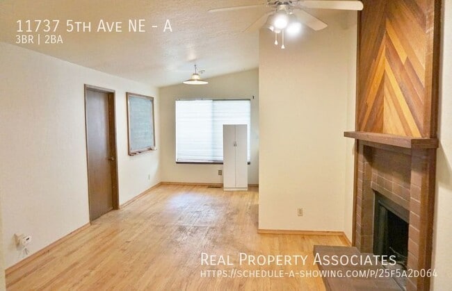 Building Photo - 11737 5th Ave NE