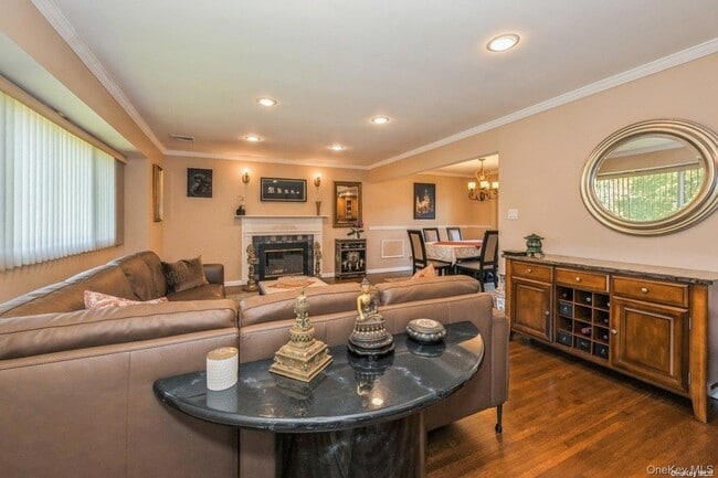 Building Photo - 41 Eaton Rd