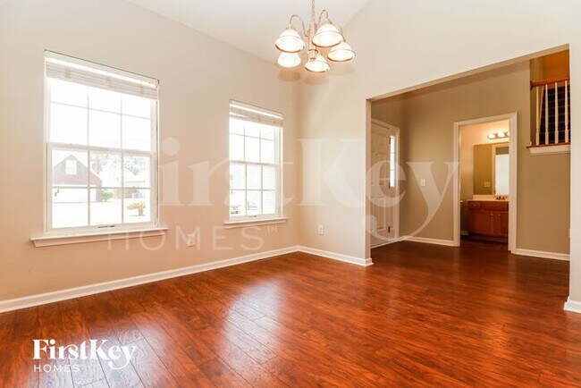 Building Photo - 527 Rosings Drive