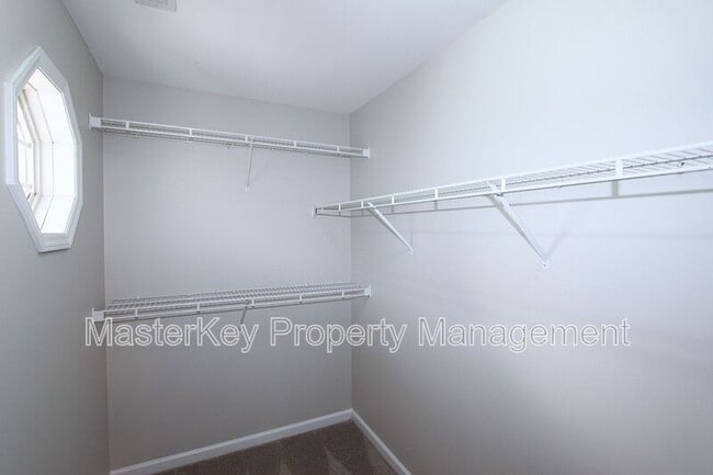 Building Photo - 309 Glaston Ct