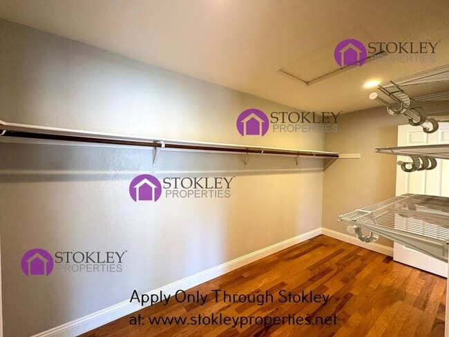 Building Photo - 5958 Vía del Cielo