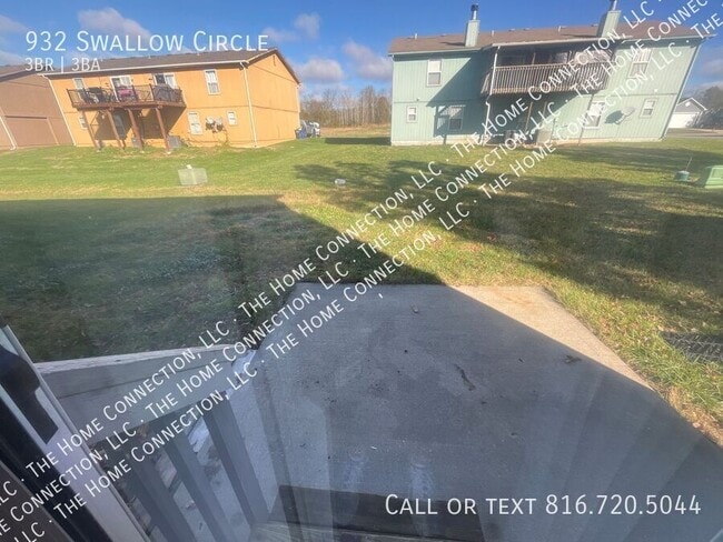 Building Photo - 932 Swallow Cir