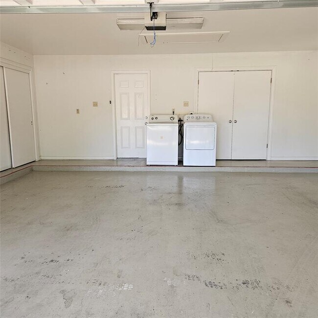 Building Photo - 603 Greenfield Cove