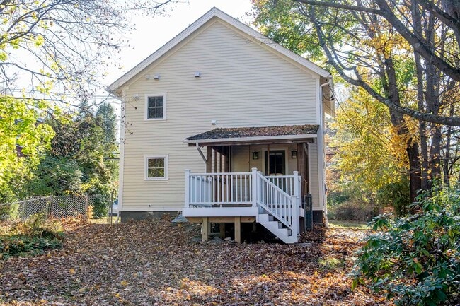 Building Photo - 39 MERRITT Ave