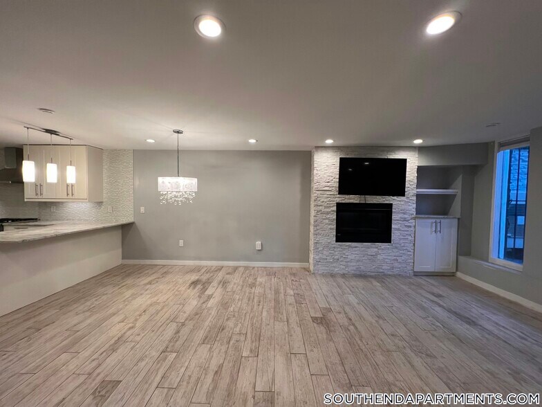 Building Photo - 469 Massachusetts Ave