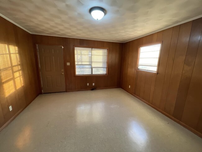 Building Photo - 2707 W 27th Ave