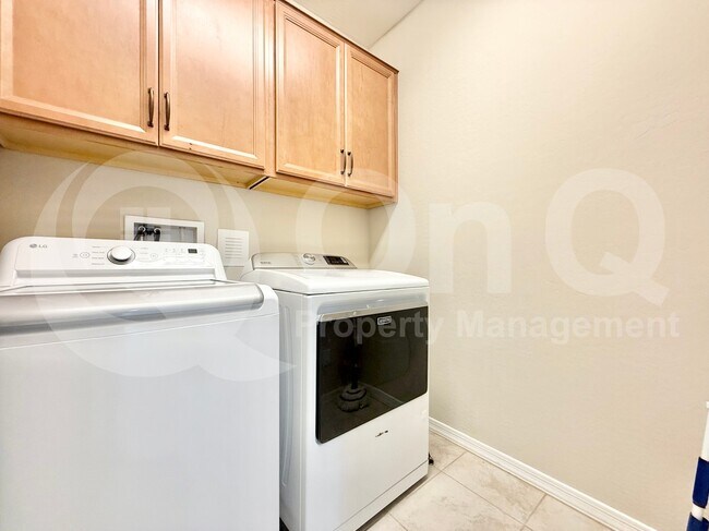 Building Photo - 6907 W Pedro Ln
