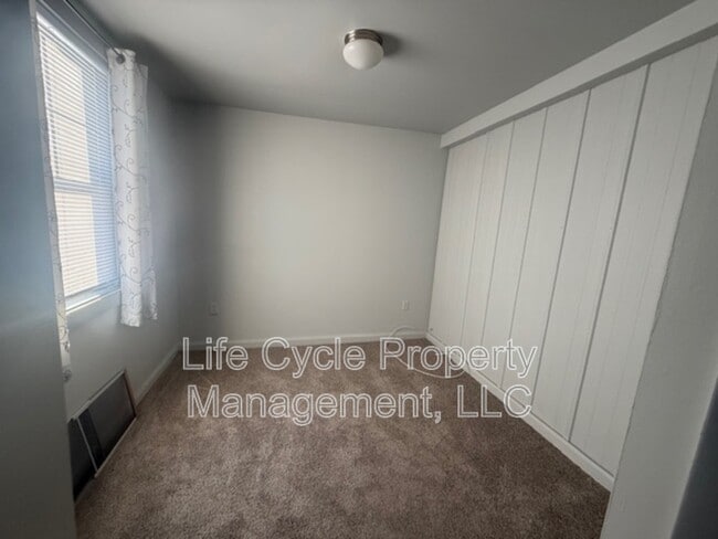 Building Photo - 2921 Depot St