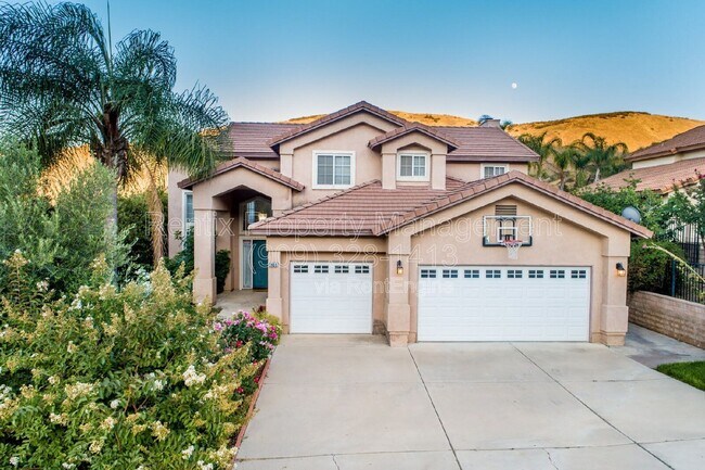 Building Photo - 3655 Shandin Dr