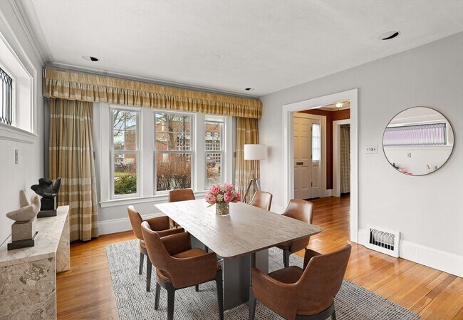 Building Photo - 110 Leonard St