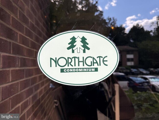 Building Photo - 1523 Northgate Square