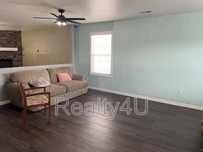 Building Photo - 2867 Willow Patch Rd