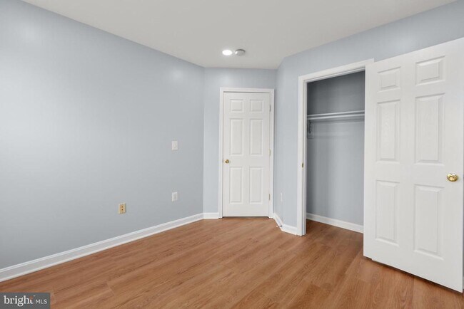 Building Photo - 15788 Nimes Ct