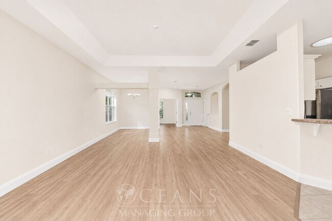 Building Photo - 3 Bedroom Home in Ormond Lakes