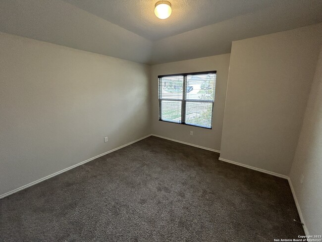 Building Photo - 15214 Pandion Dr