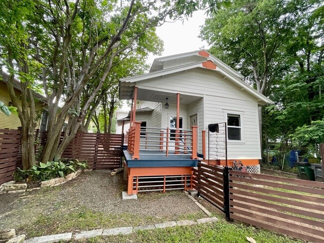 Building Photo - 4718 Depew Ave