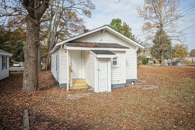 Primary Photo - Come see this newly remodeled home!