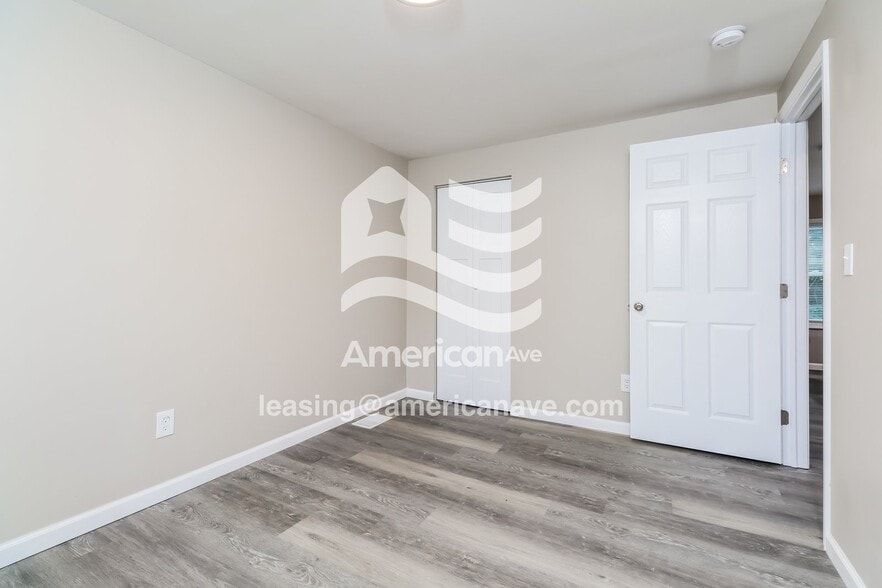 Building Photo - 235 Burton Ave