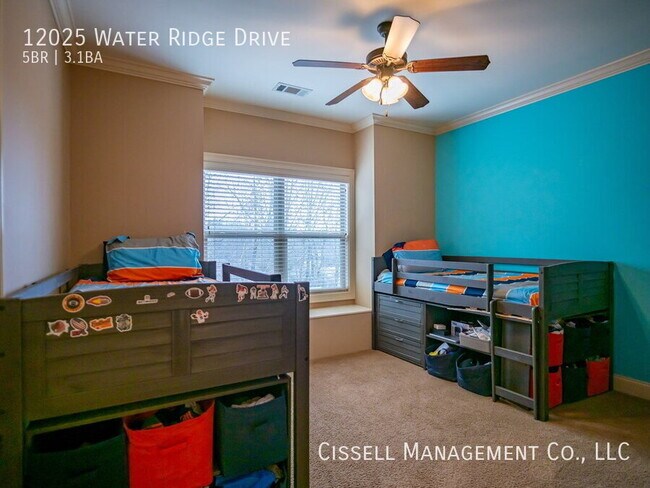 Building Photo - 12025 Water Ridge Dr