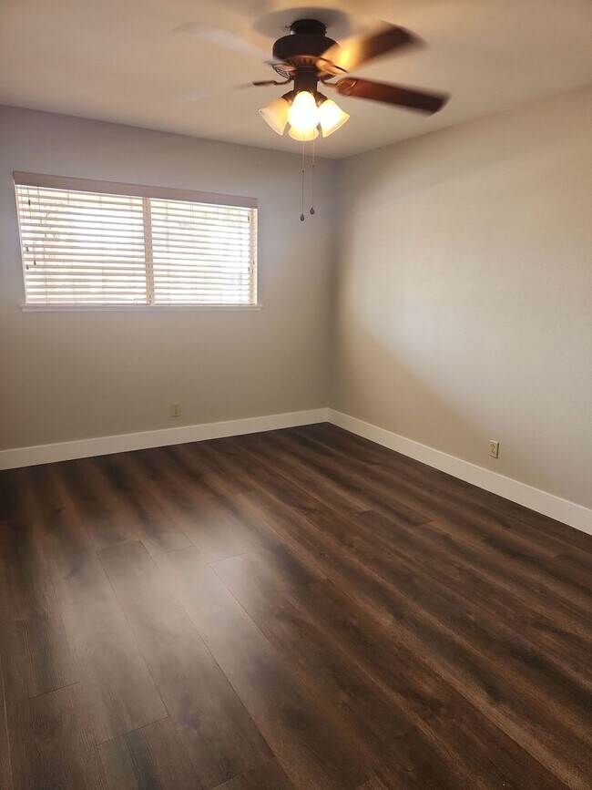 Building Photo - A Fabulous 3 Bedroom Single Story Home with a Pool/Spa.