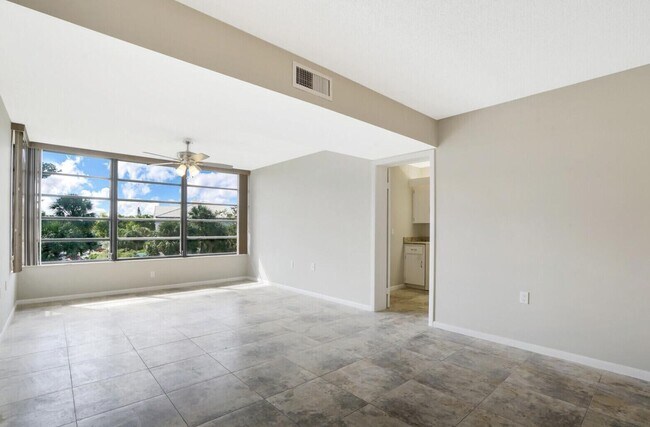 Building Photo - 3636 Whitehall Dr