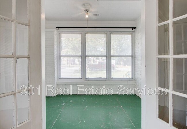 Building Photo - 670 Dickinson St