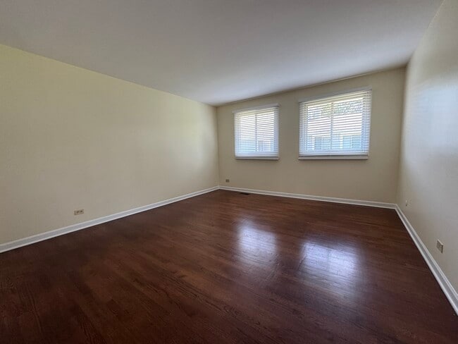 Building Photo - 1656 Castbourne Ct