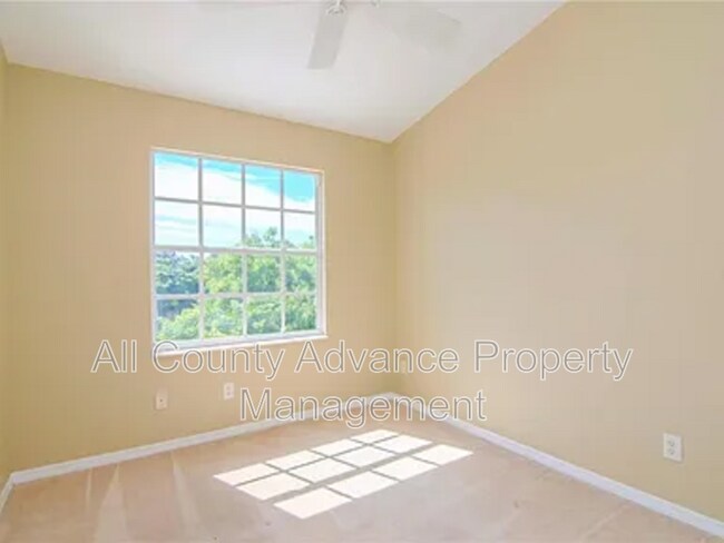 Building Photo - 1532 Chateaux De Ville Ct