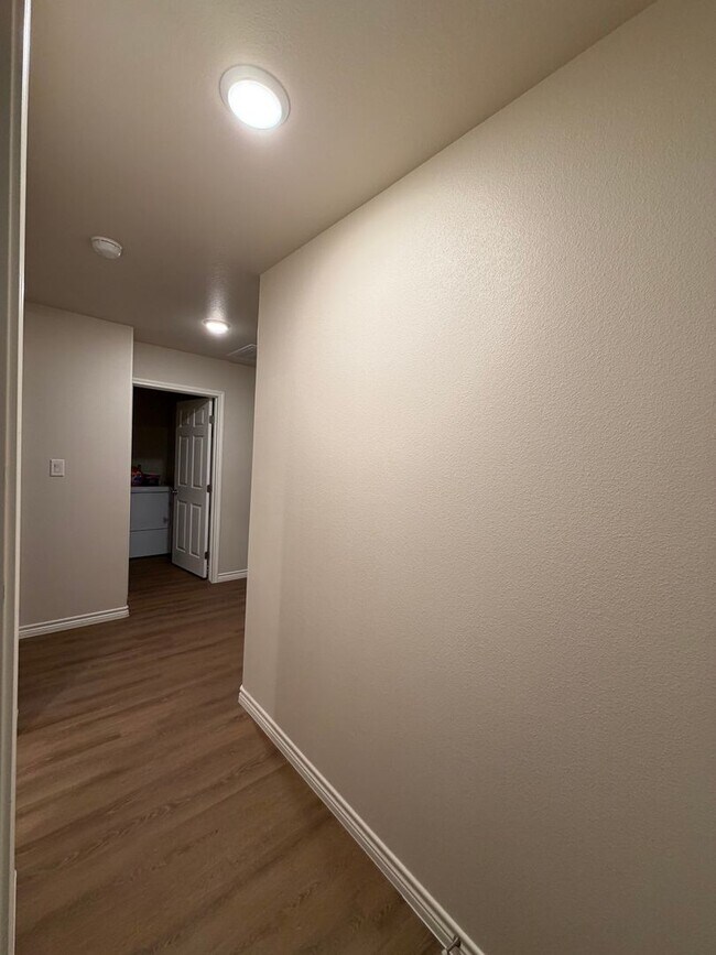 Building Photo - 1416 Bajada Street