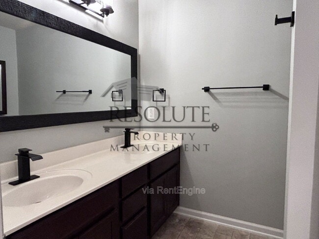 Building Photo - 3839 Cary Glen Blvd