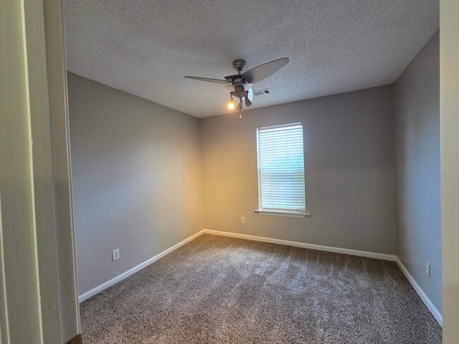 Building Photo - 7733 Shadowland Dr