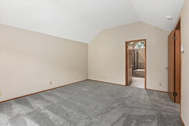 Building Photo - 12706 52nd Pl W