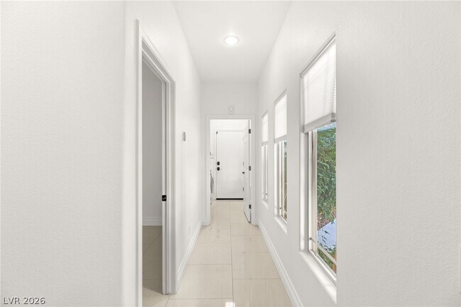 Building Photo - 120 Emerald Dunes Cir