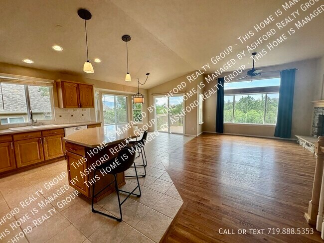 Building Photo - 266 All Sky Dr