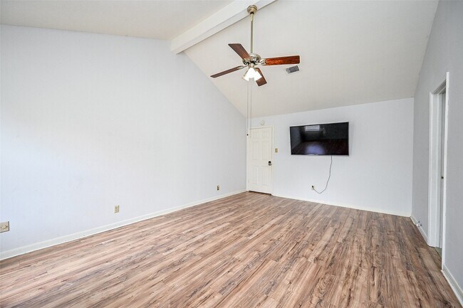 Building Photo - 14431 Royal Hill Dr