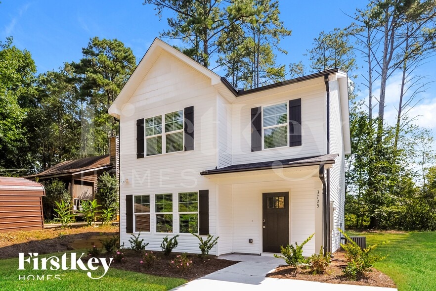 Primary Photo - 3725 Corvette St