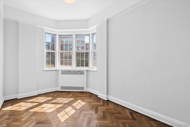 Building Photo - 45 Popham Rd
