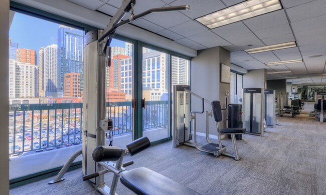 Building Photo - 75 W Superior St