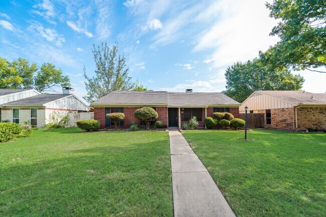 Primary Photo - 1814 Sage Dr