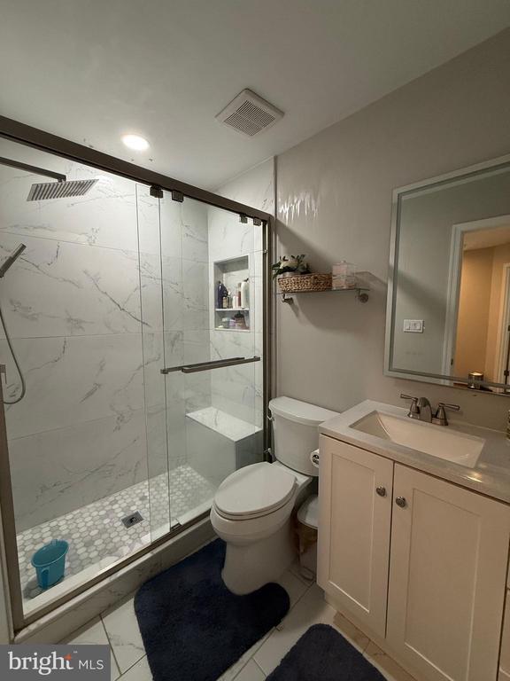 Building Photo - 42218 Castle Ridge Square