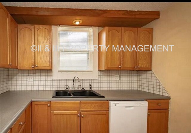 Building Photo - 507 S Ash St