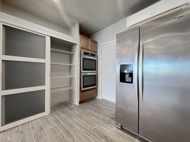 Building Photo - Rentals Biz LLC