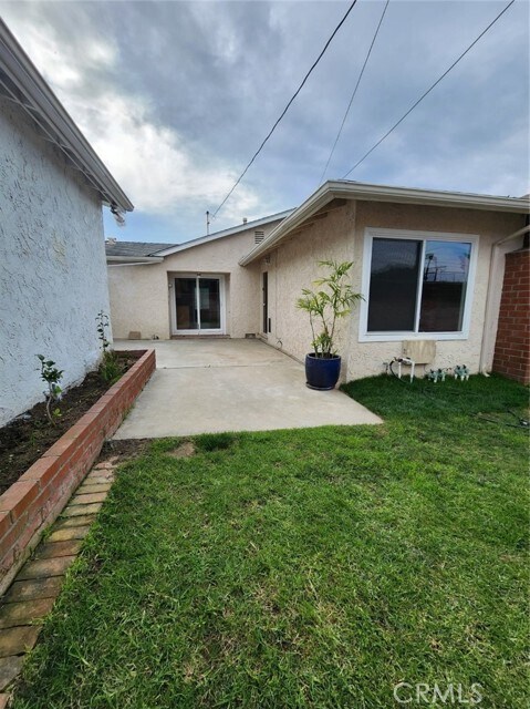 Building Photo - 2838 May Ave