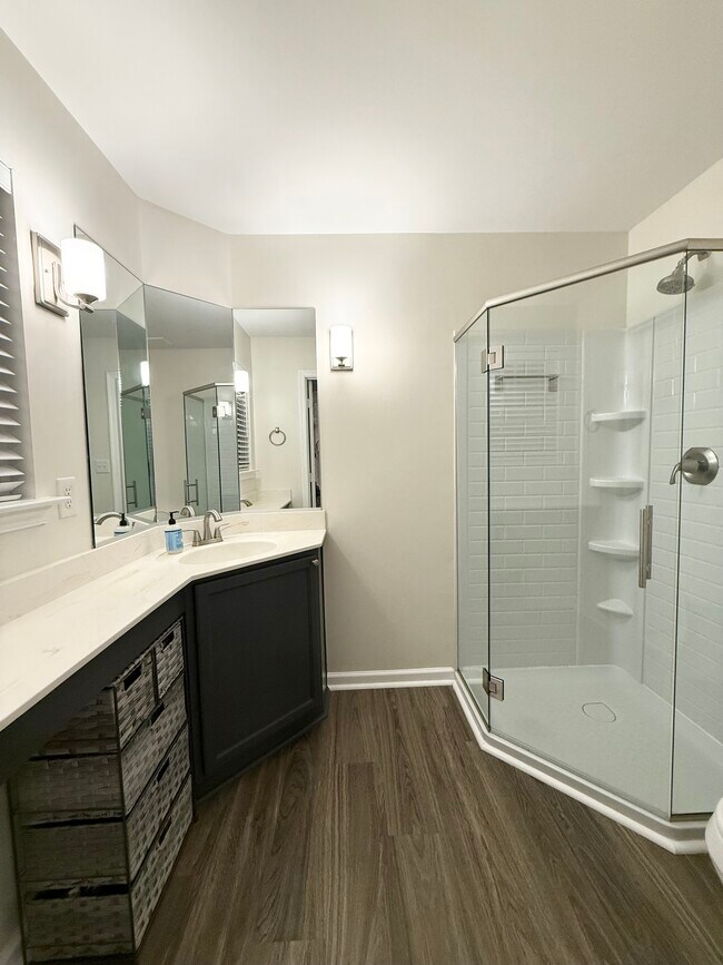 Building Photo - 410 Oakstone Trl