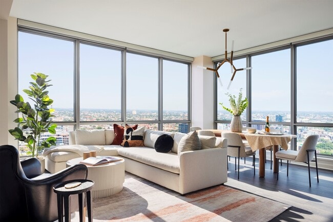 Building Photo - 164 N Peoria St