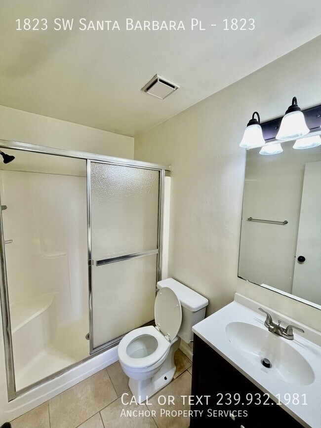 Building Photo - 1823 SW Santa Barbara Pl