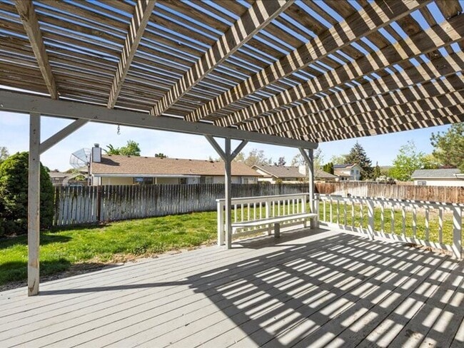 Building Photo - 8307 W Grand Ronde Pl