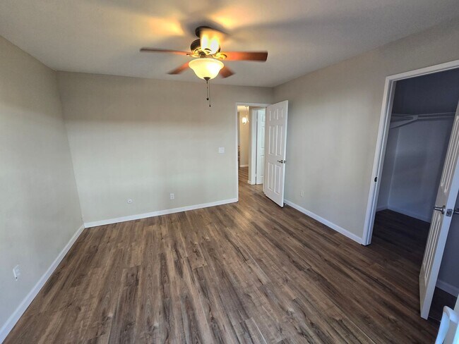 Building Photo - Remodeled 2 Bedroom 2 Bath Condo - Normal Heights - Garage & Driveway Parking