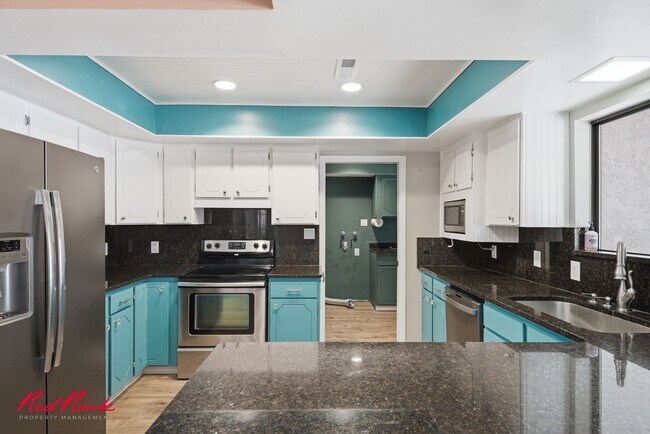 Building Photo - Lovely 4 Bedroom Home in Santa Clara