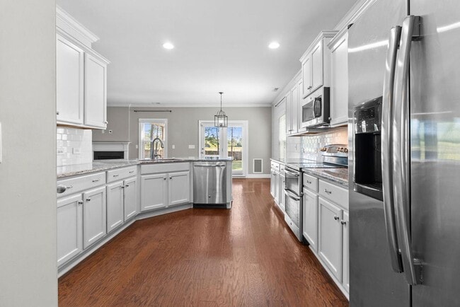 Building Photo - 4 Bedroom in Mimosa Bay with BONUS and BOAT ACCESS!